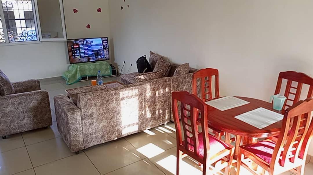 Residence Rosalie Yaoundé Pokoj fotografie